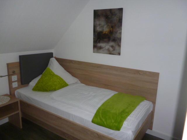 Hotel Garni Haus Schoenberger Хайлигенхаус Екстериор снимка