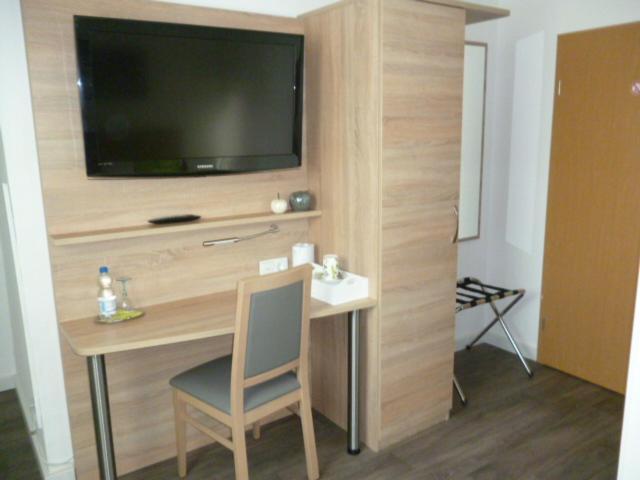 Hotel Garni Haus Schoenberger Хайлигенхаус Екстериор снимка